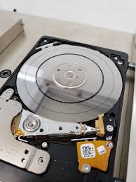 A Scratched Mechanical Hard Drive Data Recovery 